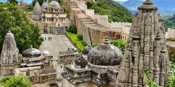 Charbhuja Ji Temple Tour from Udaipur